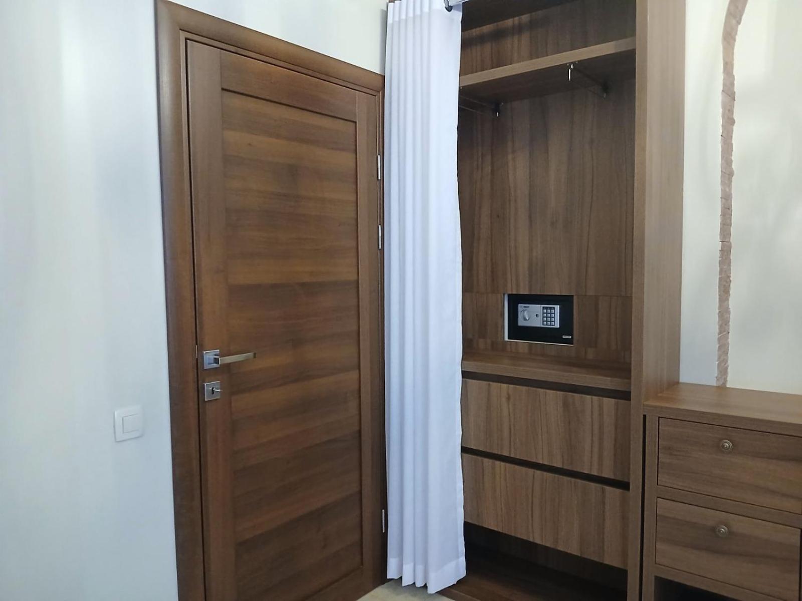 Hotel Carrubba Donja Lastva Szoba fotó
